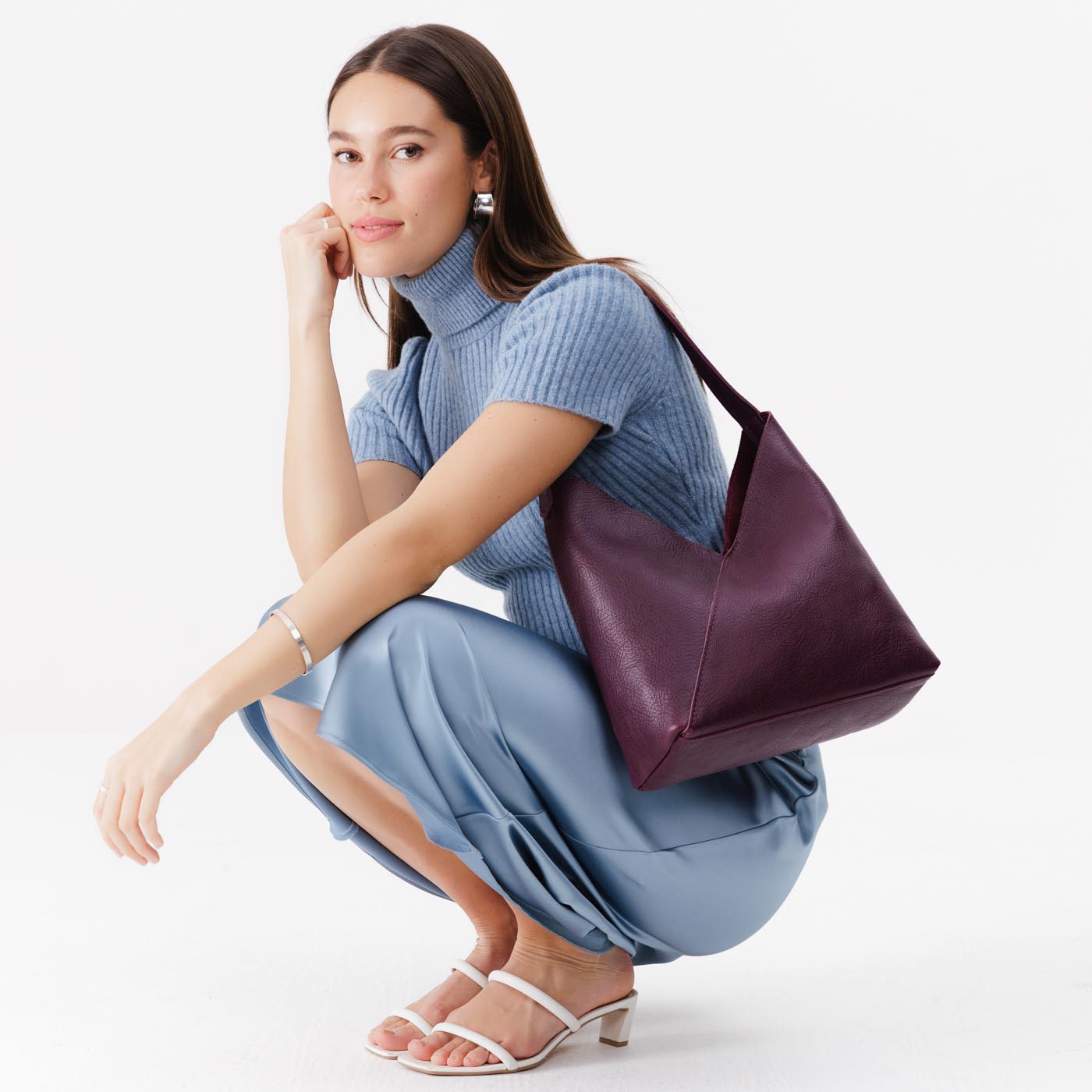 Crossbody Shoulder Bag with Magnetic Closure | Naomi