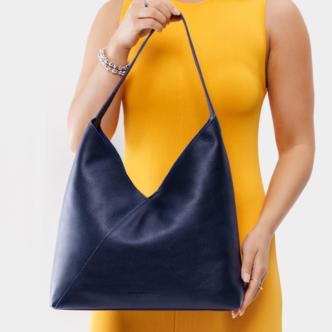 Crossbody Shoulder Bag with Magnetic Closure | Naomi