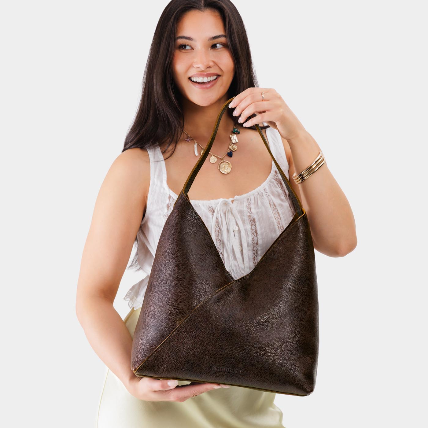 Crossbody Shoulder Bag with Magnetic Closure | Naomi