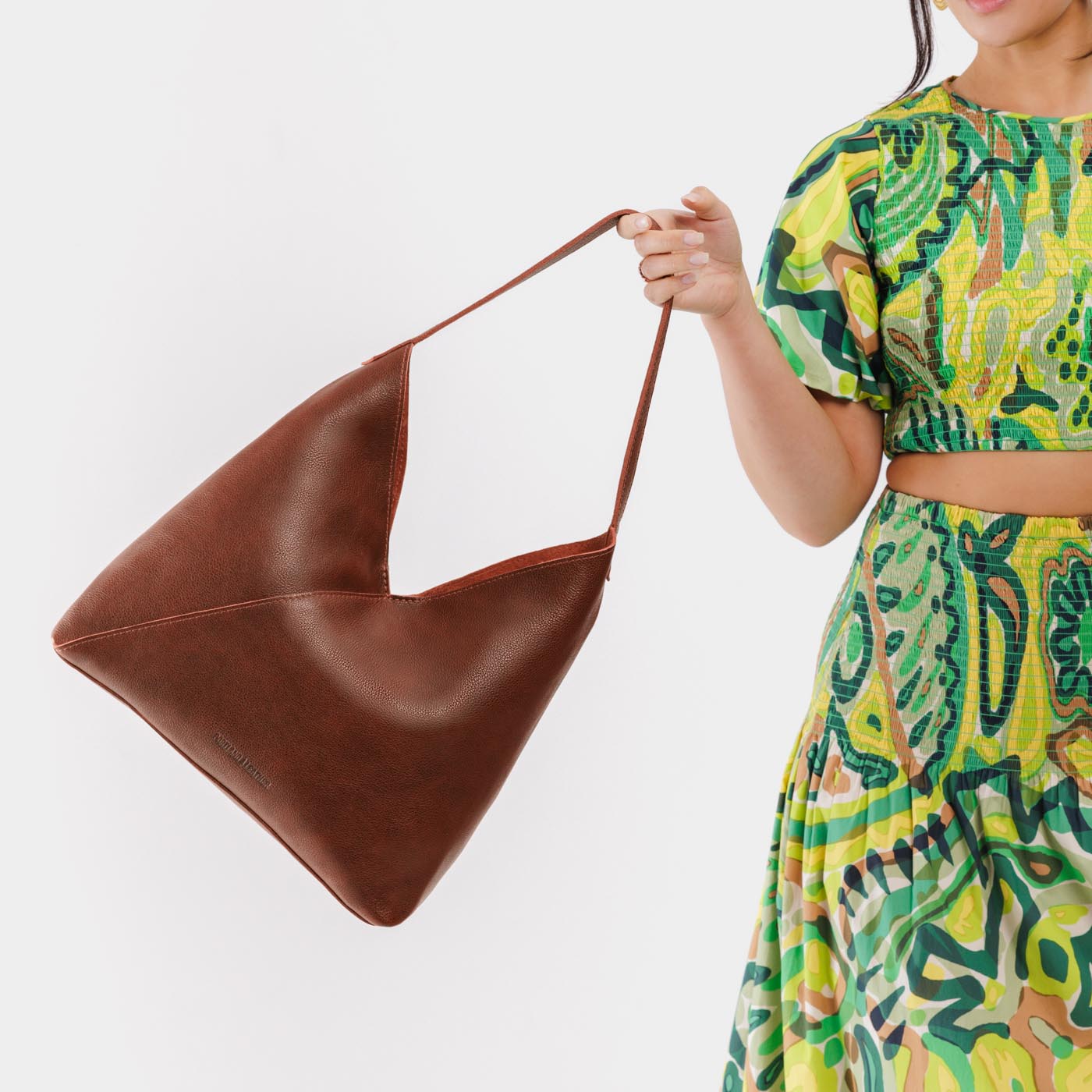 Crossbody Shoulder Bag with Magnetic Closure | Naomi