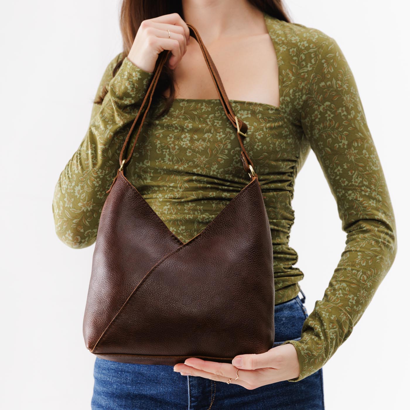 Crossbody Shoulder Bag with Magnetic Closure | Naomi