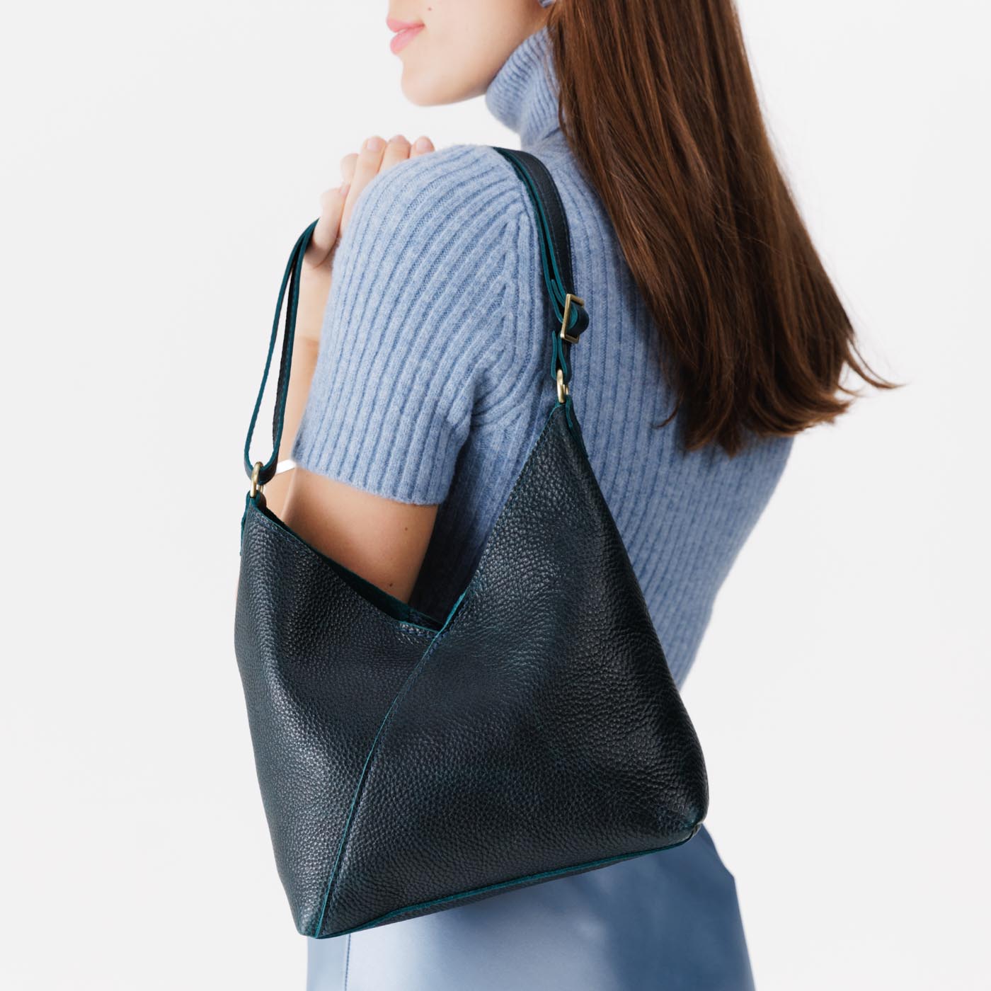 Crossbody Shoulder Bag with Magnetic Closure | Naomi