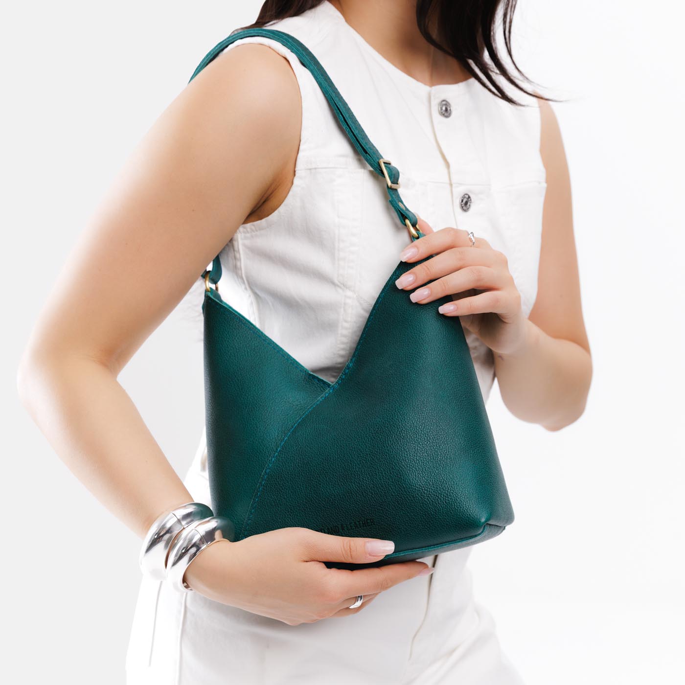 Crossbody Shoulder Bag with Magnetic Closure | Naomi