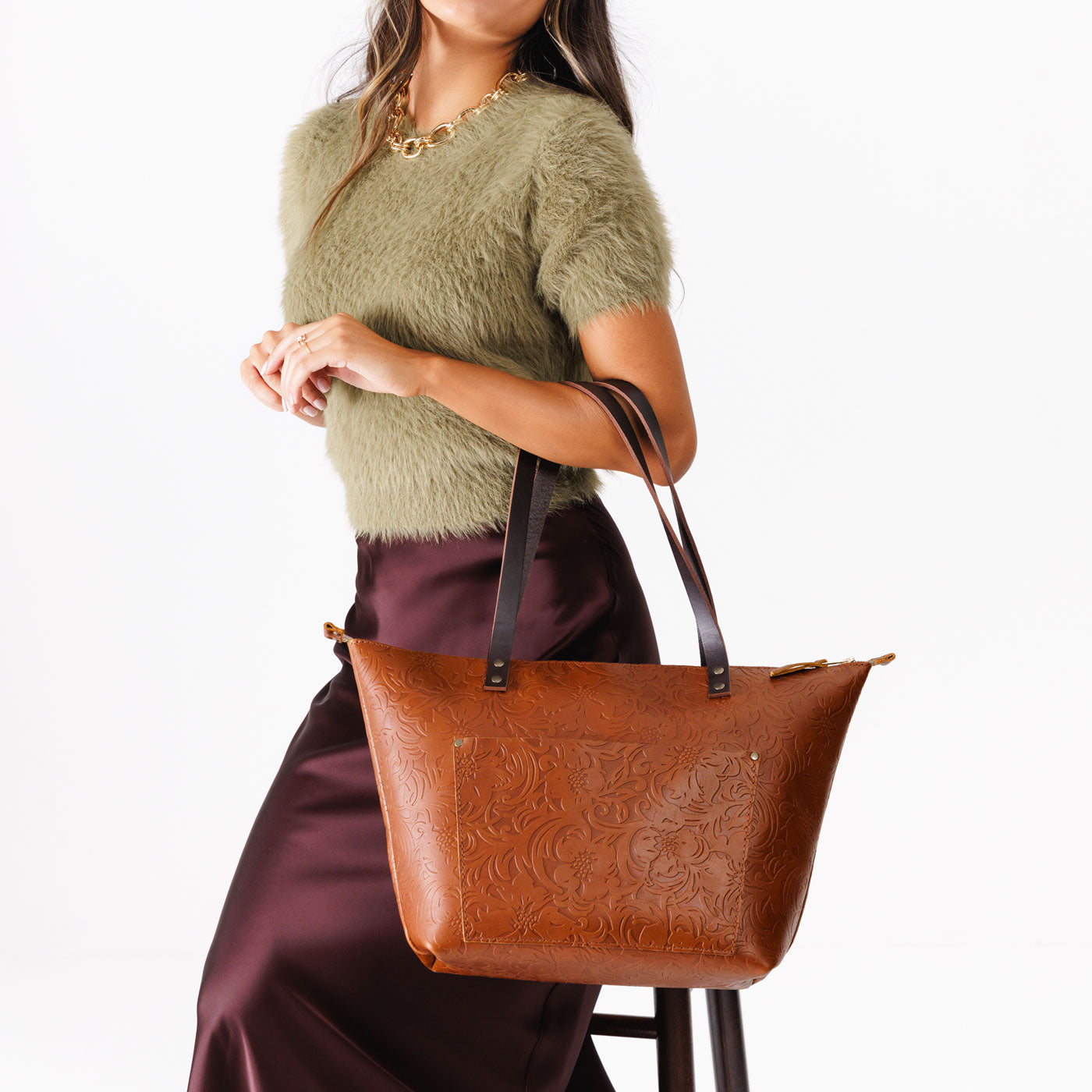 Leather Tote Bag with Exterior Pockets & Key Loop | Classic & Zipper Options