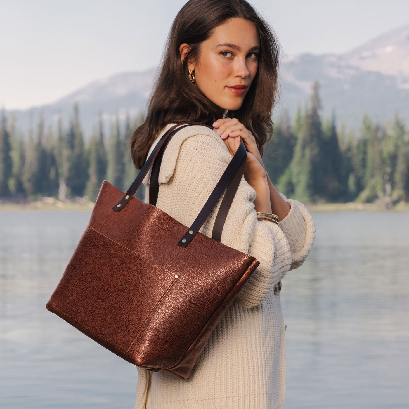 Leather Tote Bag with Exterior Pockets & Key Loop | Classic & Zipper Options