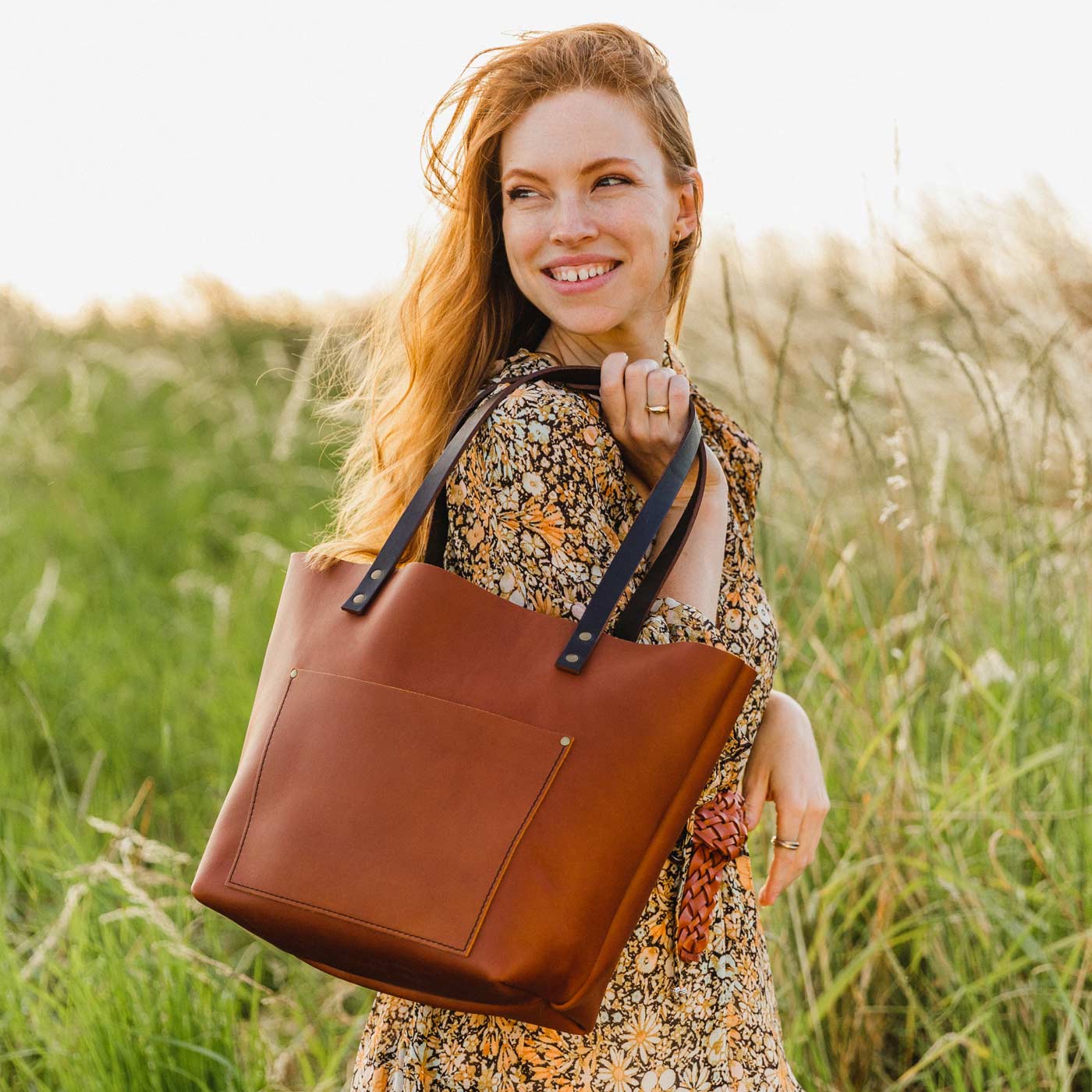 Leather Tote Bag with Exterior Pockets & Key Loop | Classic & Zipper Options