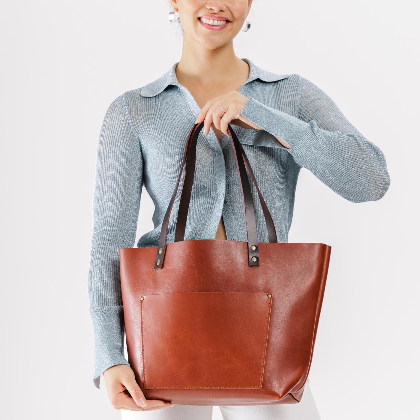 Leather Tote Bag with Exterior Pockets & Key Loop | Classic & Zipper Options