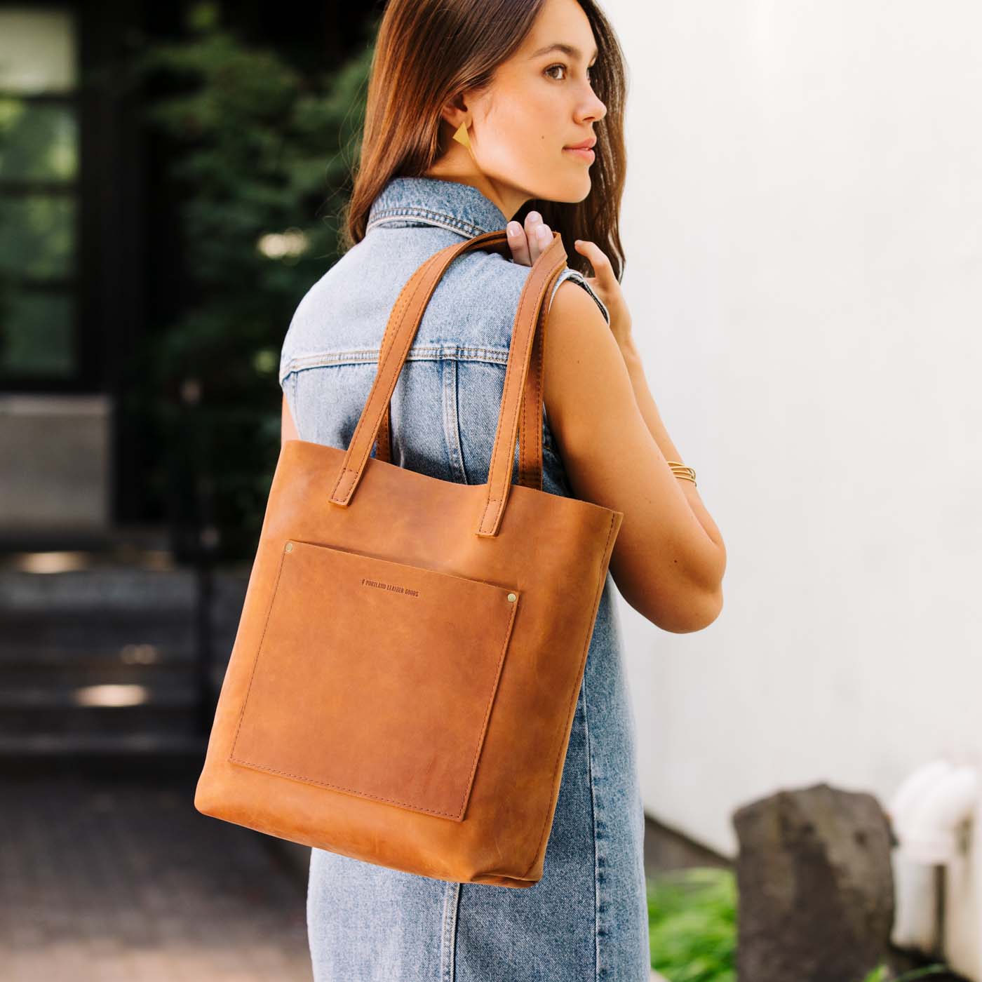 Adjustable Crossbody Tote with Removable Strap & Pockets | Almost Perfect