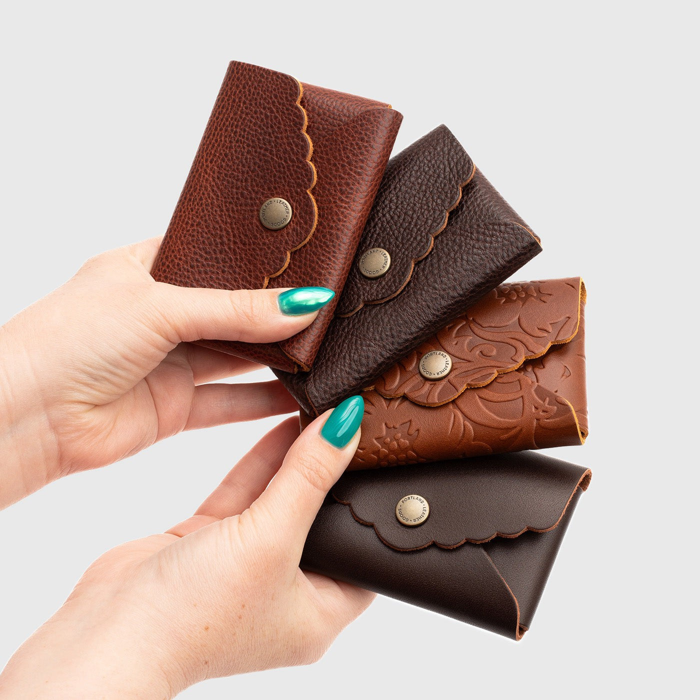 Scalloped Daisy Wallet with Snap Closure & Card Pockets | Almost Perfect