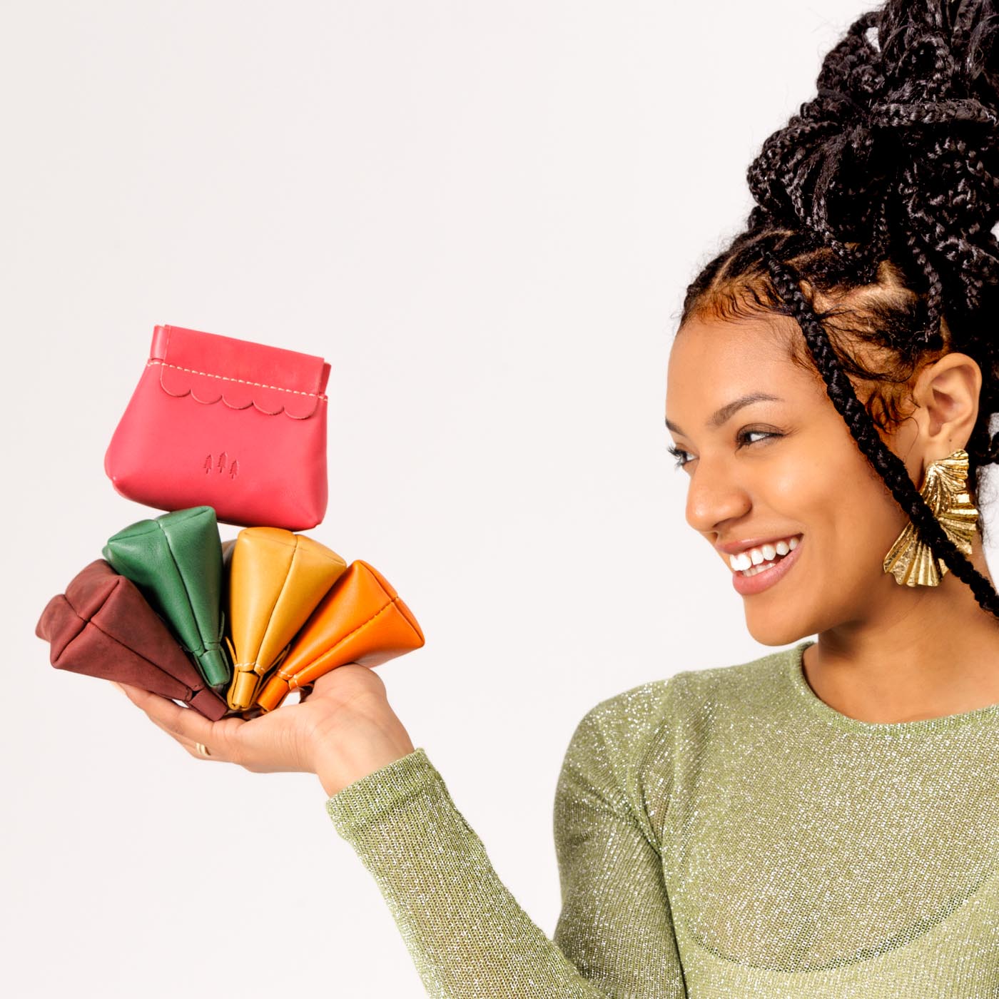 Small Leather Coin Pouch with Scalloped Detail | Almost Perfect