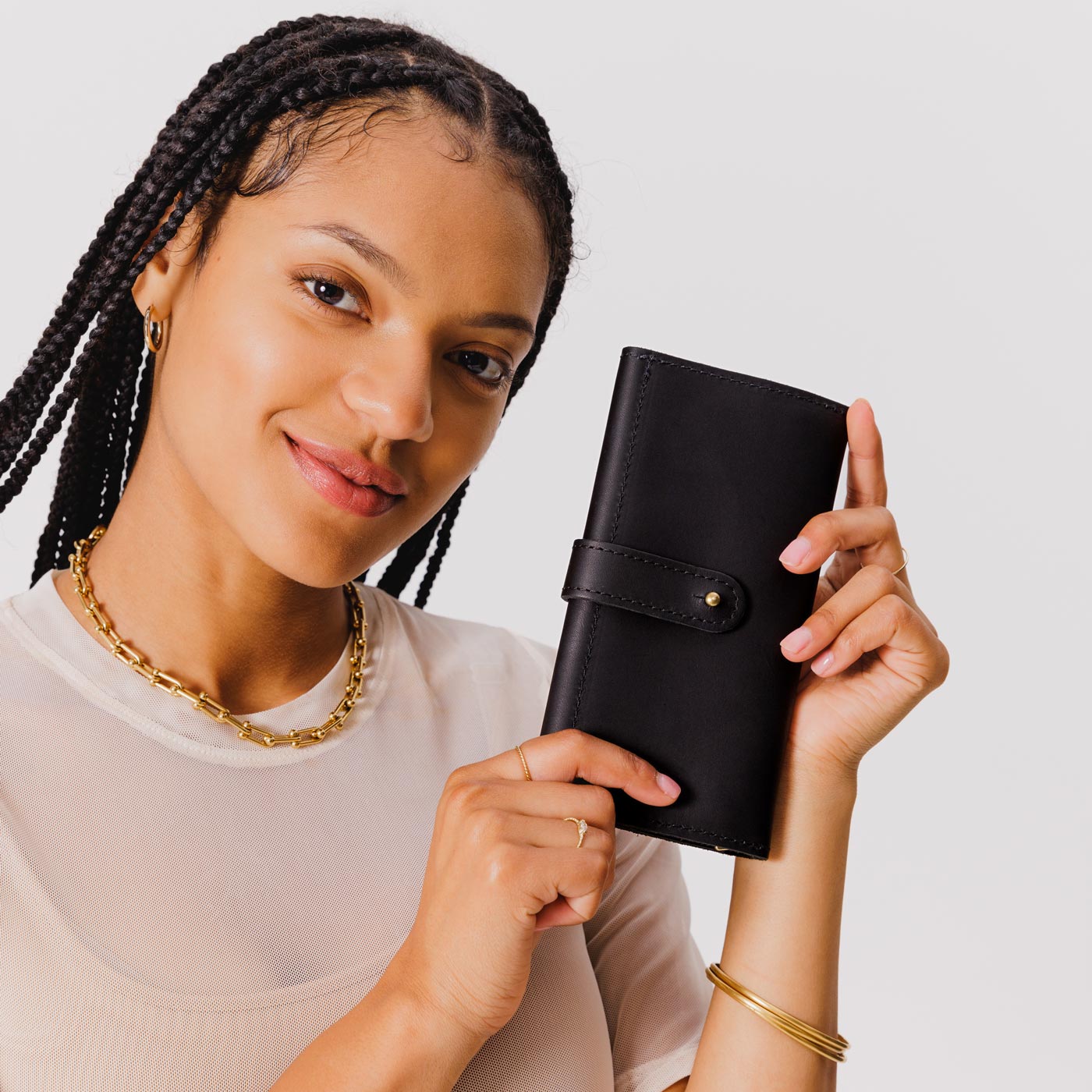 Women's Trifold Wallet with Card Slots & Zippered Pocket | Almost Perfect