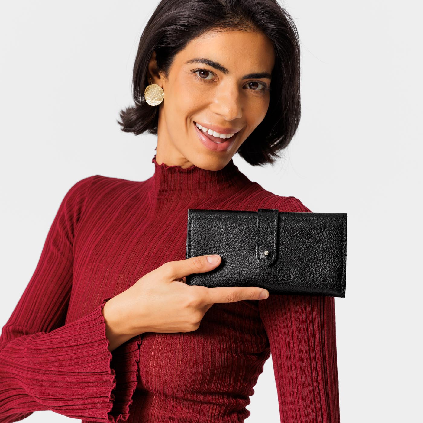 Women's Trifold Wallet with Card Slots & Zippered Pocket | Almost Perfect